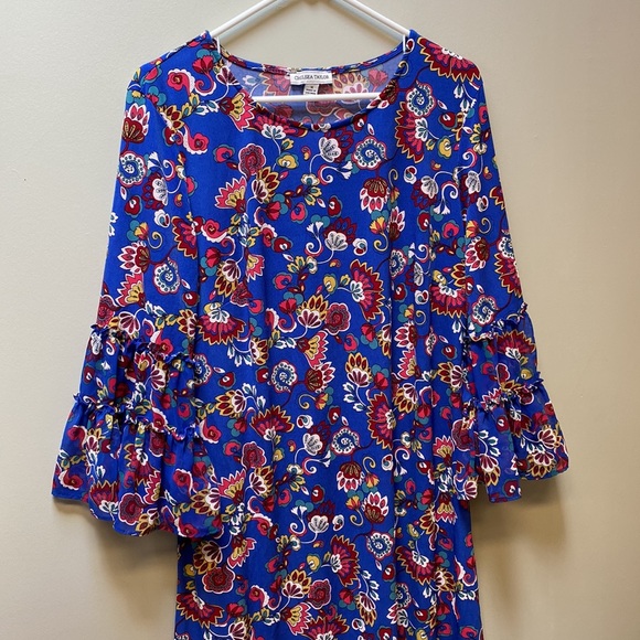 Chelsea Taylor Floral Dress - Picture 2 of 6